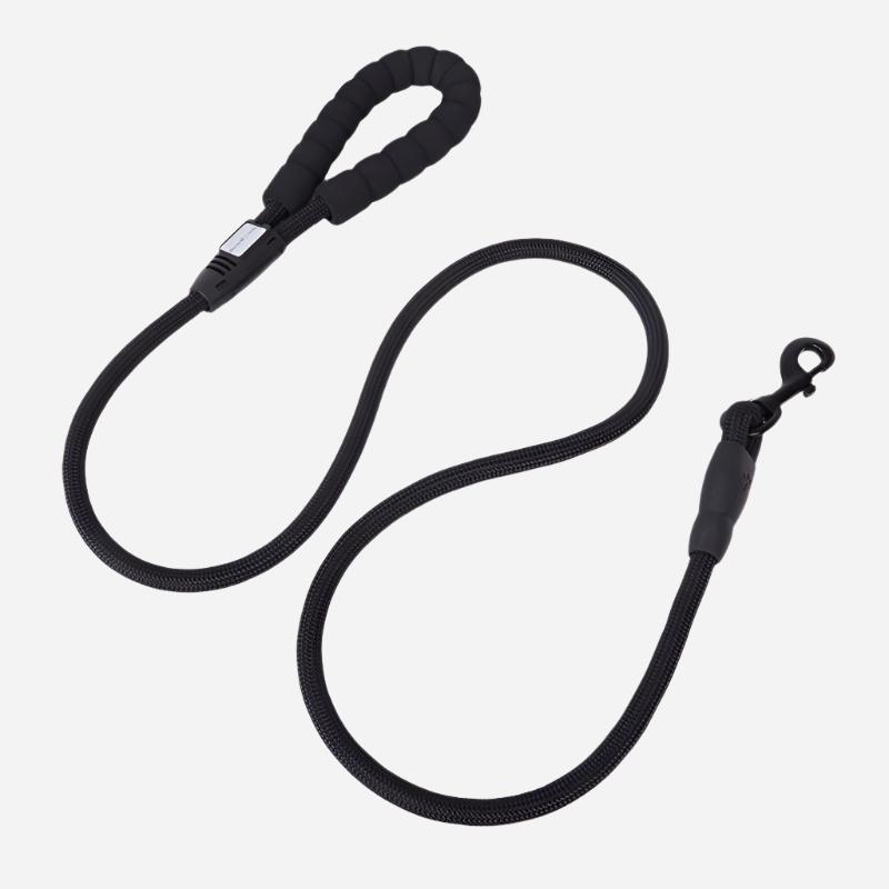 The Adventure Lead Black